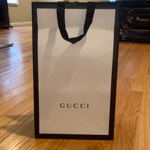 Gucci shopping bag